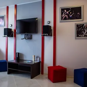 Aparthotel Rock First Line