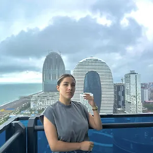 Luxury & Sea View باتومي
